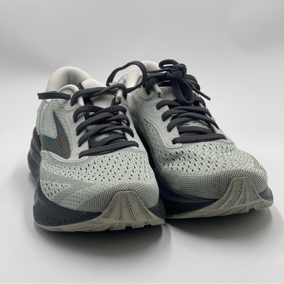 Brooks Women’s Adrenaline GTS 24 Running Shoes in Size US 8 (EU 39 / UK 6) - Picture 5 of 9